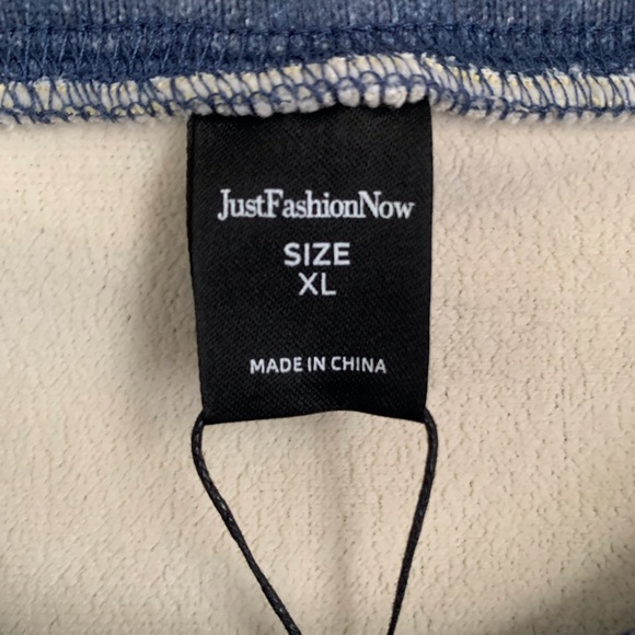 Winter Nightgown with Gnomes by Just Fashion Now. Size XL - Picture 10 of 12